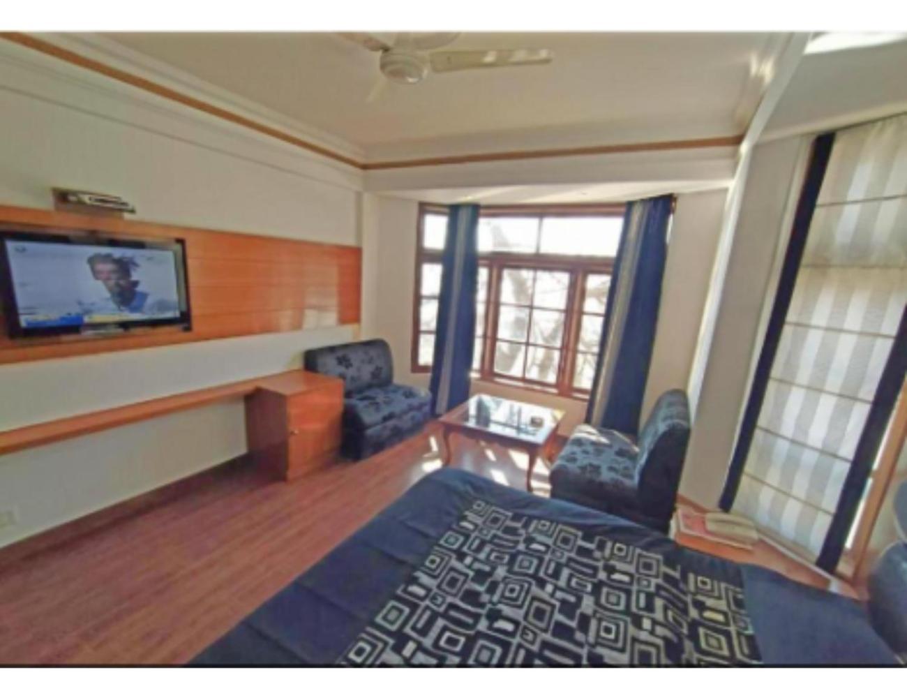 Hotel Horizon Near Picture Palace Bus Stand, Masuri Exterior foto